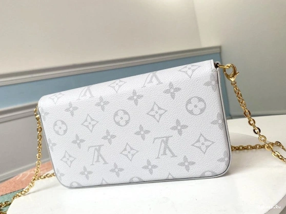 LOUIS VUITTON POCHETTE FÉLICIE 0330